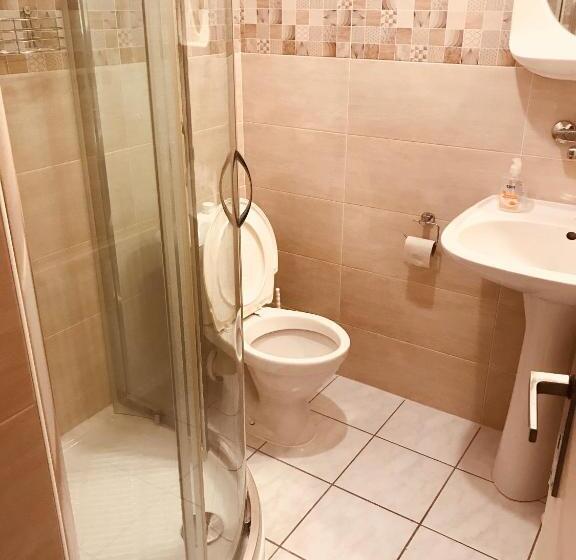 شقة غرفتين نوم مزودة بشُرفة, Pension Lenka 2