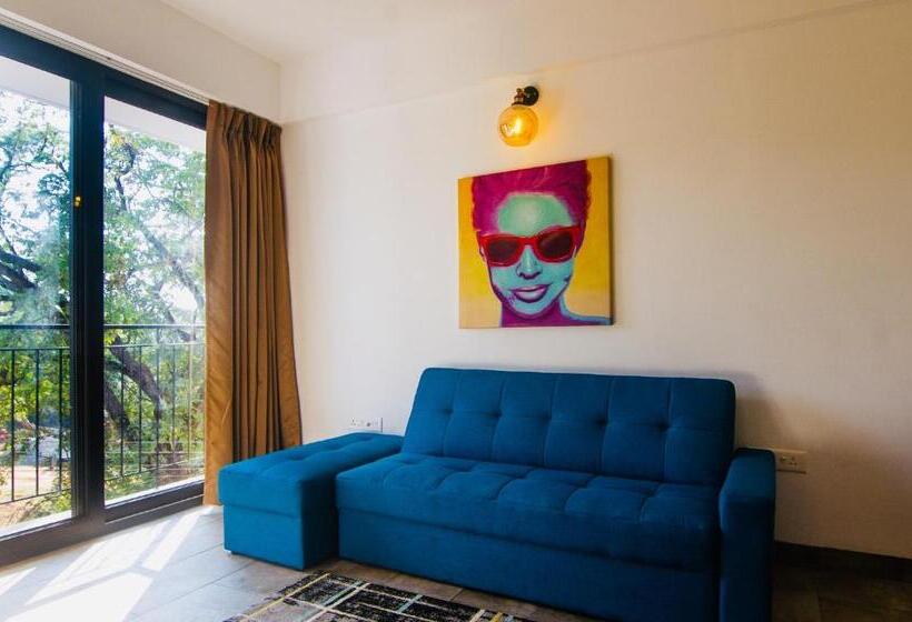 デラックスファミリールーム, Half Hotel, Calangute
