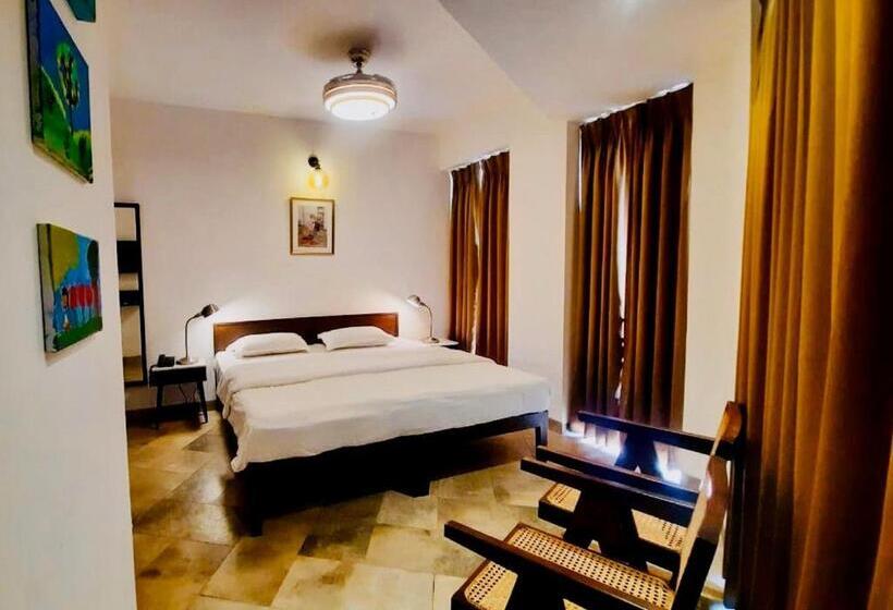 غرفة قياسية مطلّة علي حمام السباحة, Half Hotel, Calangute