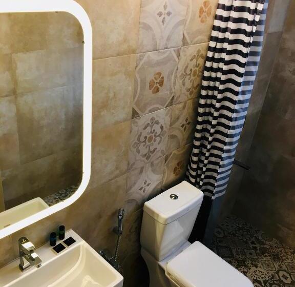 غرفة قياسية مطلّة علي حمام السباحة, Half Hotel, Calangute