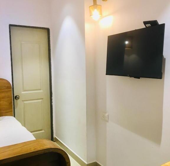 غرفة إقتصادية فردية, Half Hotel, Calangute