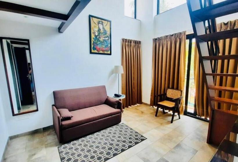 デラックスジュニアスイート, Half Hotel, Calangute