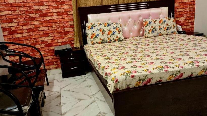 اتاق استاندارد, Palace Inn Guest House