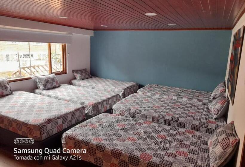 Семейный Номер, Acogedor Hostal Usaquen La Parada Del Tren