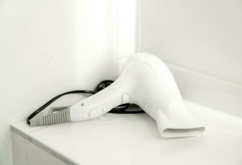 스탠다드 룸, Zum Hahn