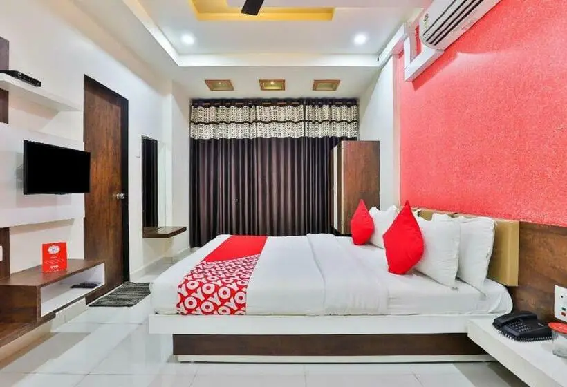 Chambre Deluxe, Bansidhar Somnath