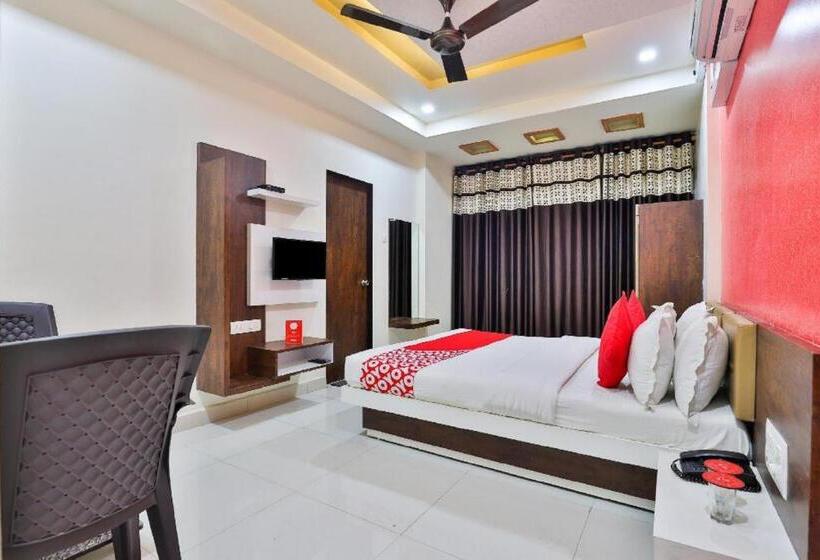 Номер Deluxe, Bansidhar Somnath