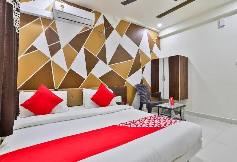 Quarto Triplo Deluxe, Bansidhar Somnath