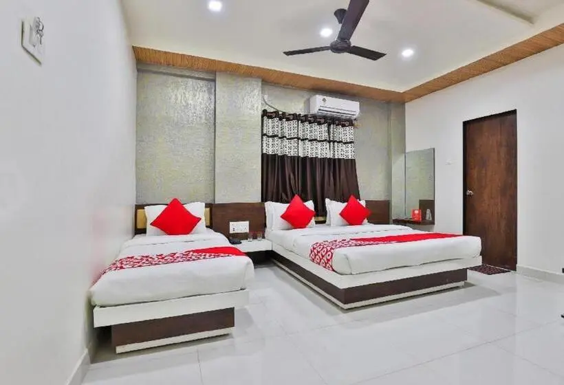 Chambre Triple Deluxe, Bansidhar Somnath