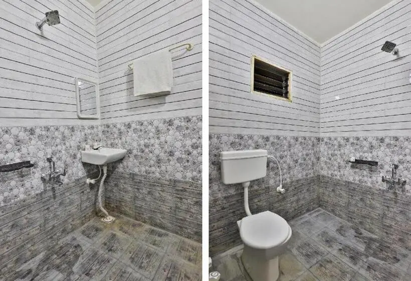 Chambre Quadruple Deluxe, Bansidhar Somnath