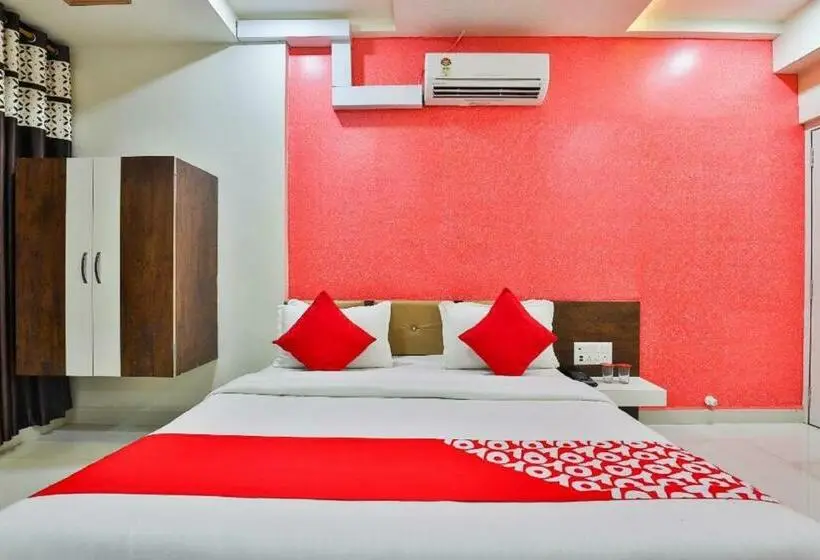 Chambre Deluxe, Bansidhar Somnath