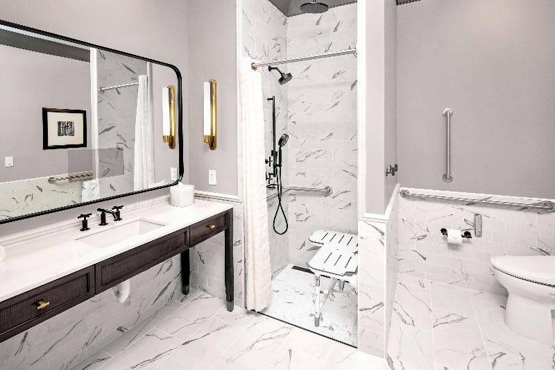 带大床的复式套间, Hilton Club Liberty Place Charleston