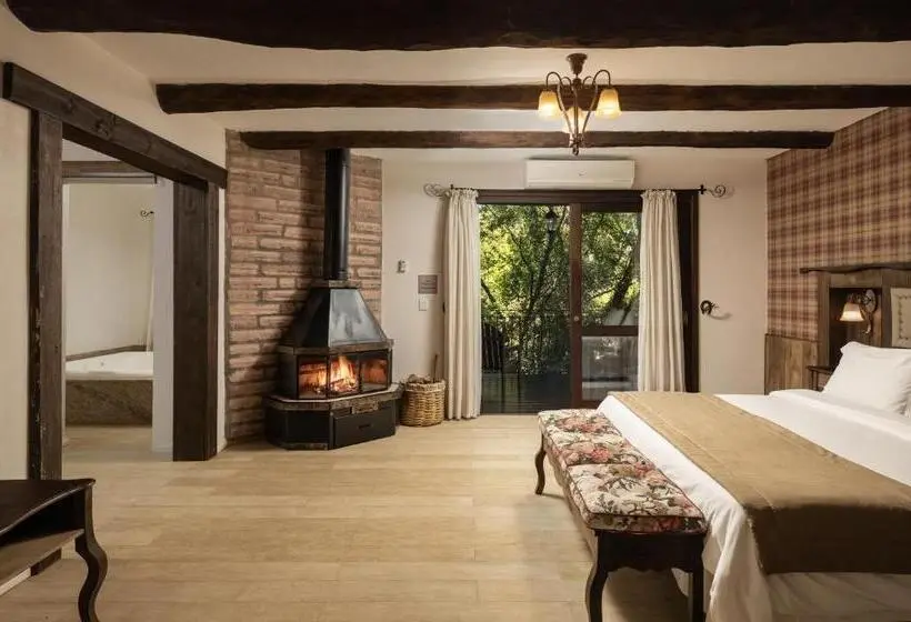デラックススイート, Estribo Hotel Estancia