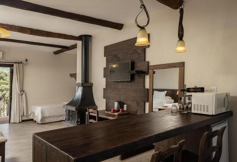 Трехместный Номер Стандарт с Видом, Estribo Hotel Estancia