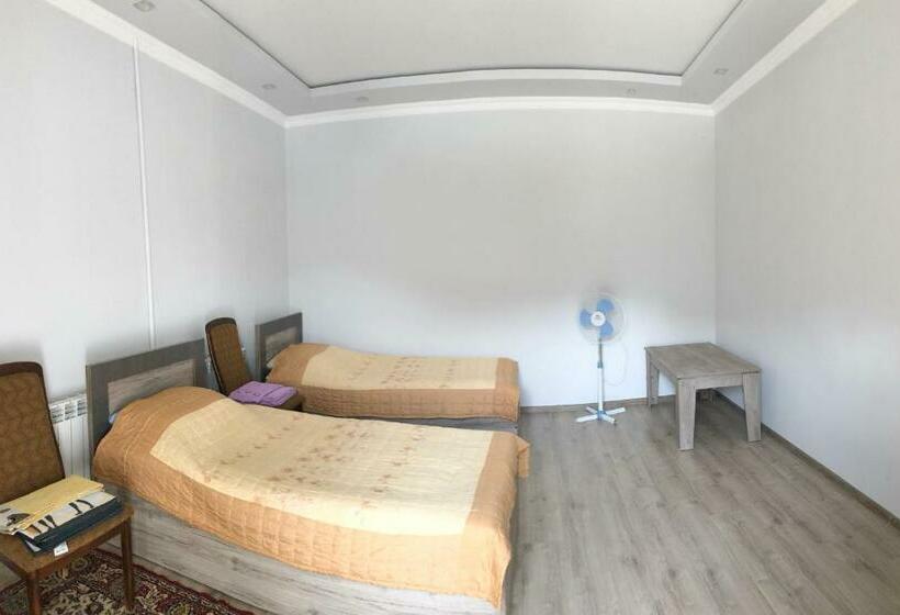 غرفة قياسية مطلّة علي الحديقة, Haer B&b