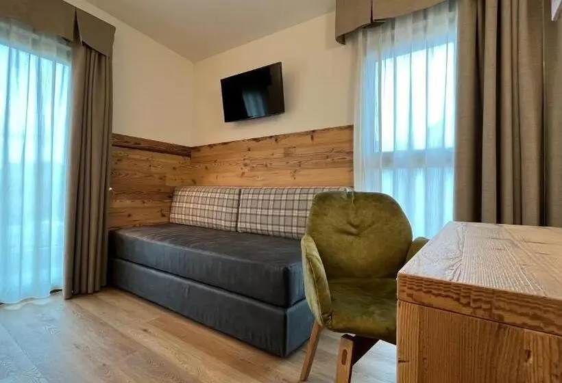 コンフォートトリプルルーム, Albergo Vezzana