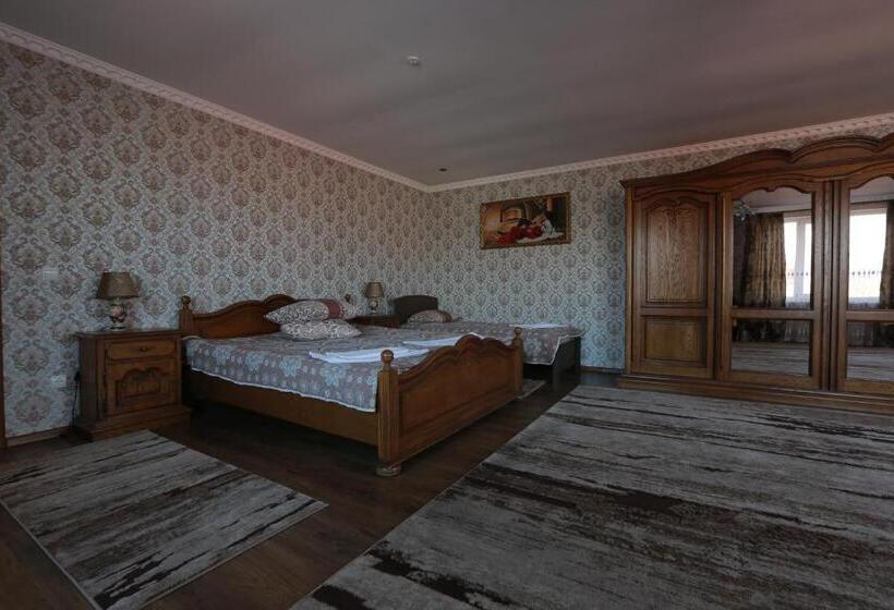 Апартаменты Deluxe 1 Спальня, Ashad