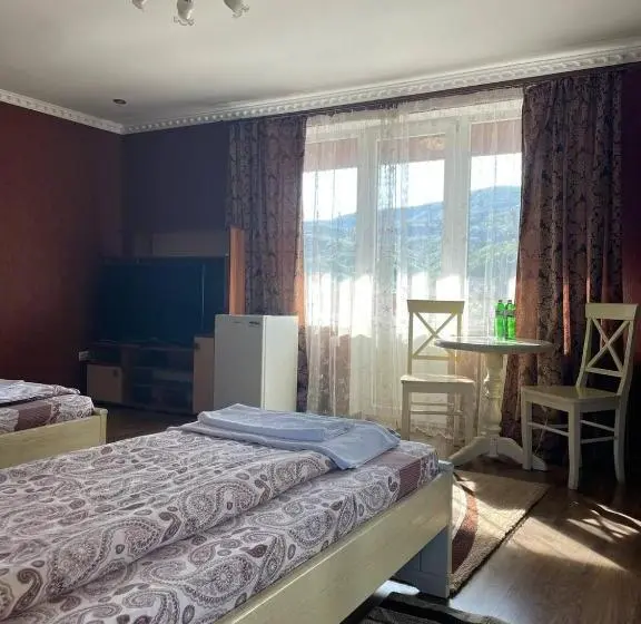 Standard Kolmen Hengen Huone, Ashad