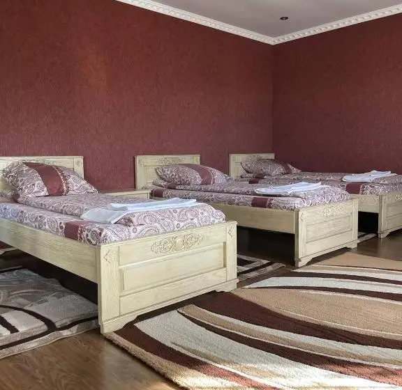 Standard Kolmen Hengen Huone, Ashad
