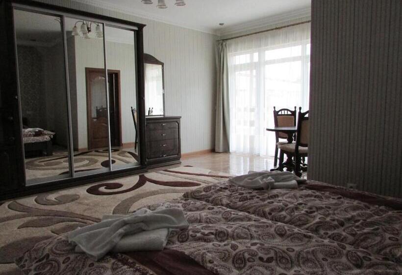 Номер Deluxe, Ashad