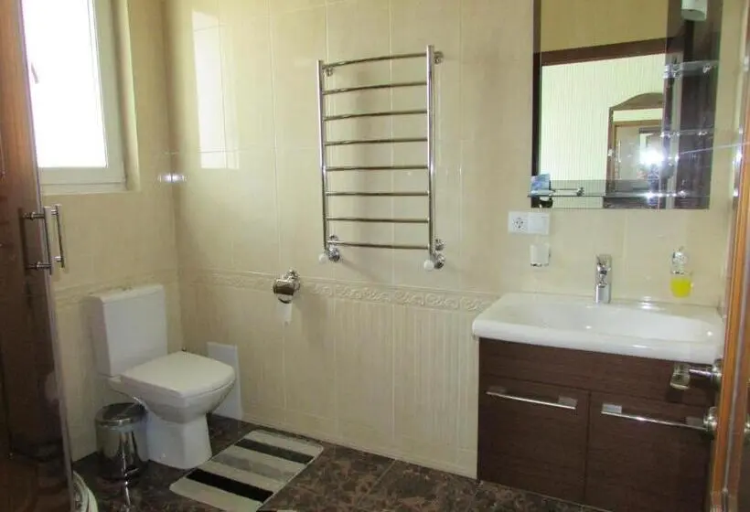 Deluxe-huone, Ashad