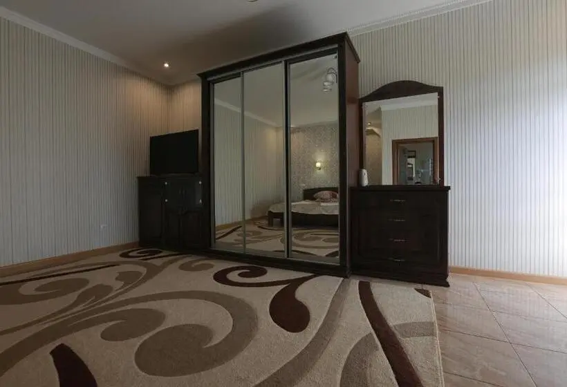 Deluxe-huone, Ashad