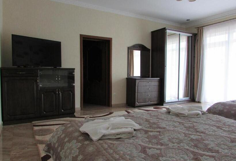 Номер Стандарт, Ashad