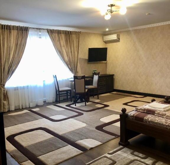 Трехместный Номер Классика, Ashad