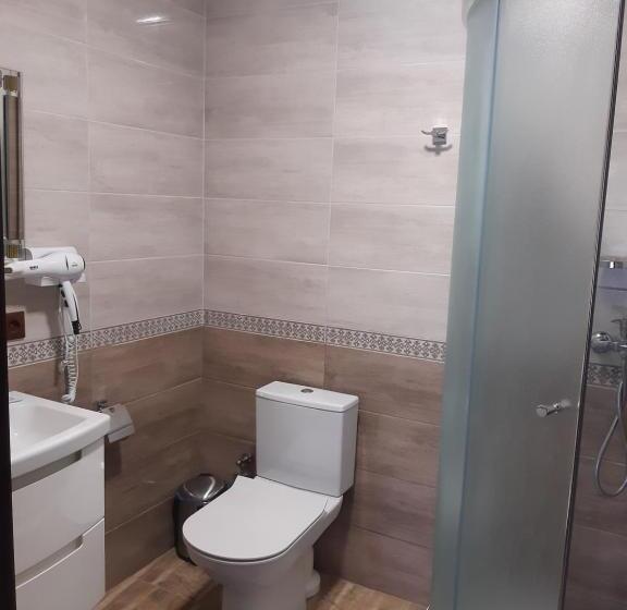 Дом 2 Спальни, Ashad