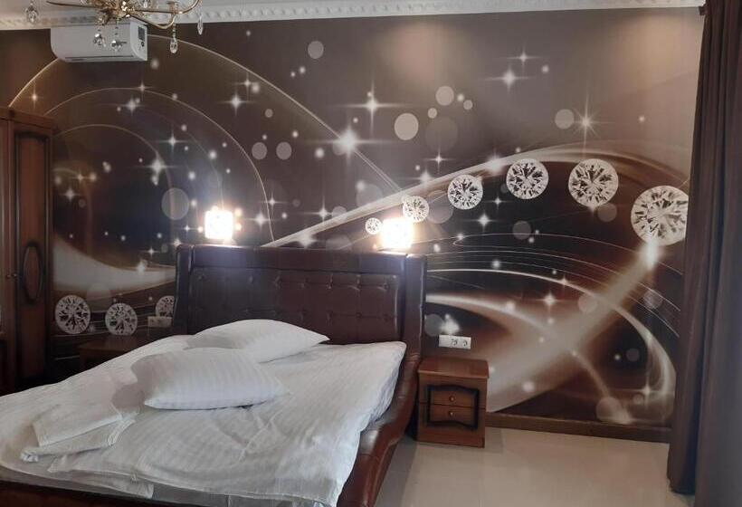 Семейный Номер, Ashad