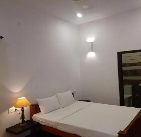 エコノミールーム, Marari Umapathi Beach Villa