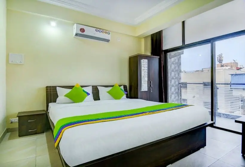 اتاق استاندارد, Treebo Yash Inn Kharadi