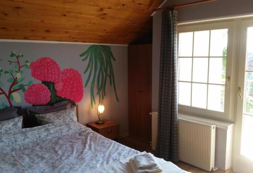 3침실 스위트, Pensiunea Victoria