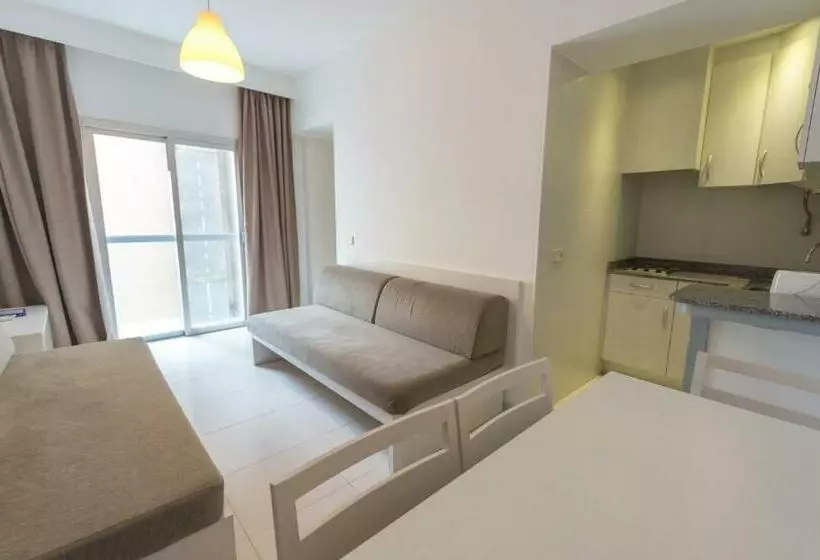آپارتمان 1 خوابه, Apartamentos Embat