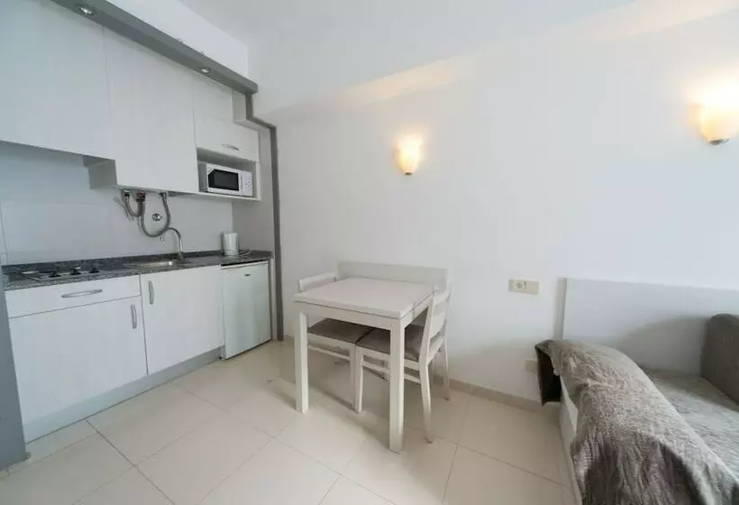 آپارتمان 1 خوابه, Apartamentos Embat