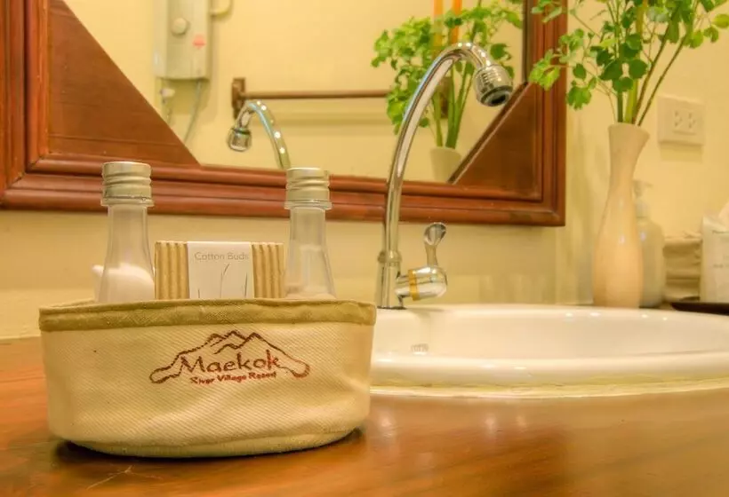 スーペリアールーム, Maekok River Village Resort