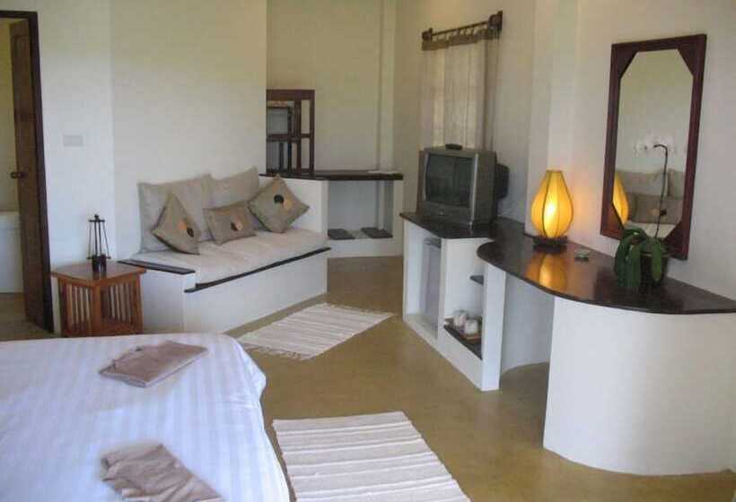 スーペリアールーム, Maekok River Village Resort