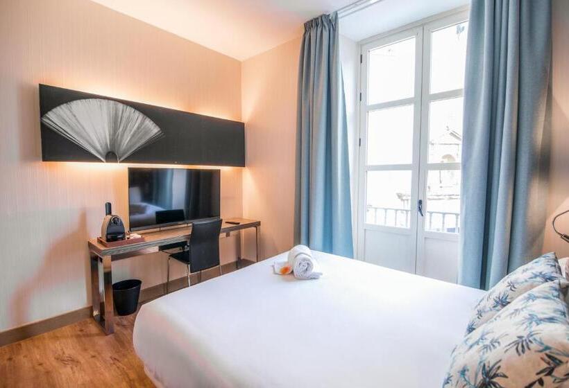 اتاق استاندارد, Petit Palace Santa Cruz