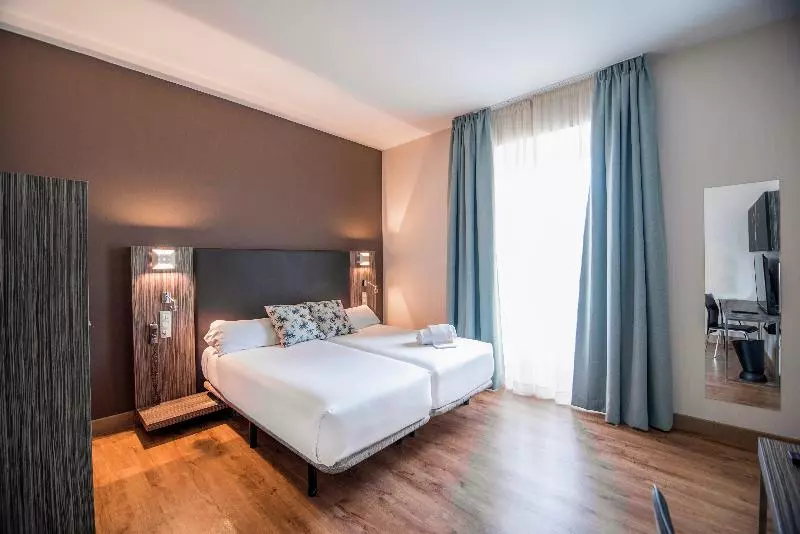 اتاق استاندارد, Petit Palace Santa Cruz