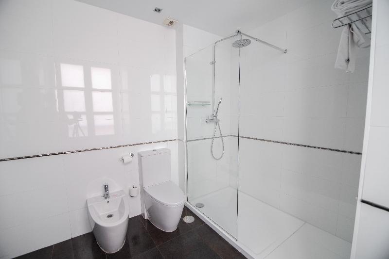 اتاق استاندارد چهار تخته, Petit Palace Santa Cruz