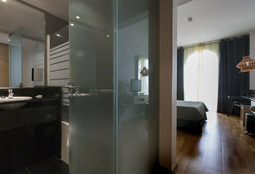 컴포트 룸, Ponta Delgada