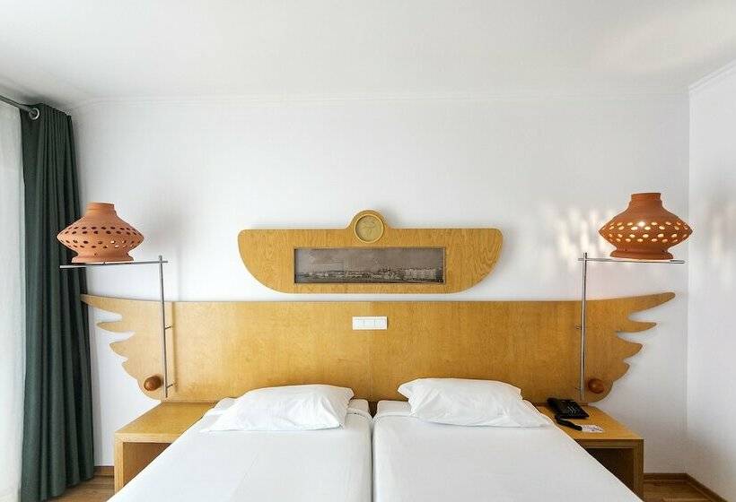 컴포트 싱글 룸, Ponta Delgada