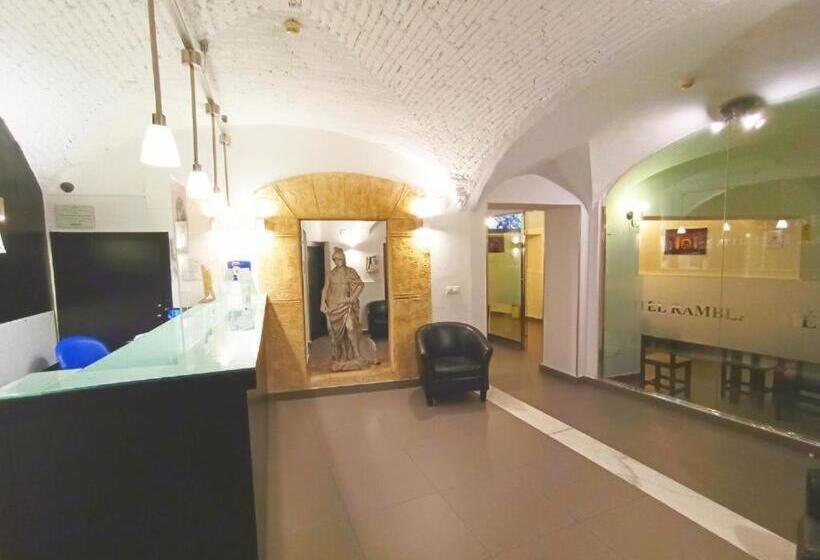اتاق استاندارد سه نفره, Rambla Emérita, Centro Ciudad