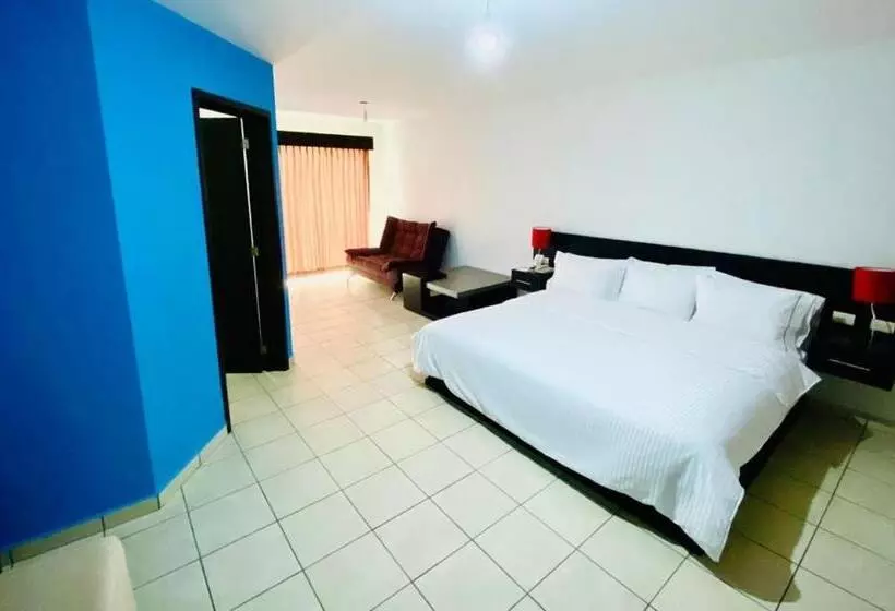 Deluxe-huone, Suites Del Real