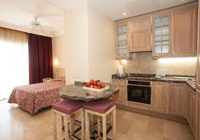 إستوديو قياسى, Palm Oasis Maspalomas