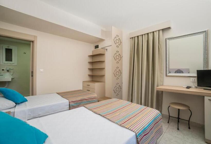 스탠다드 트리플 룸, Paloma Family Club