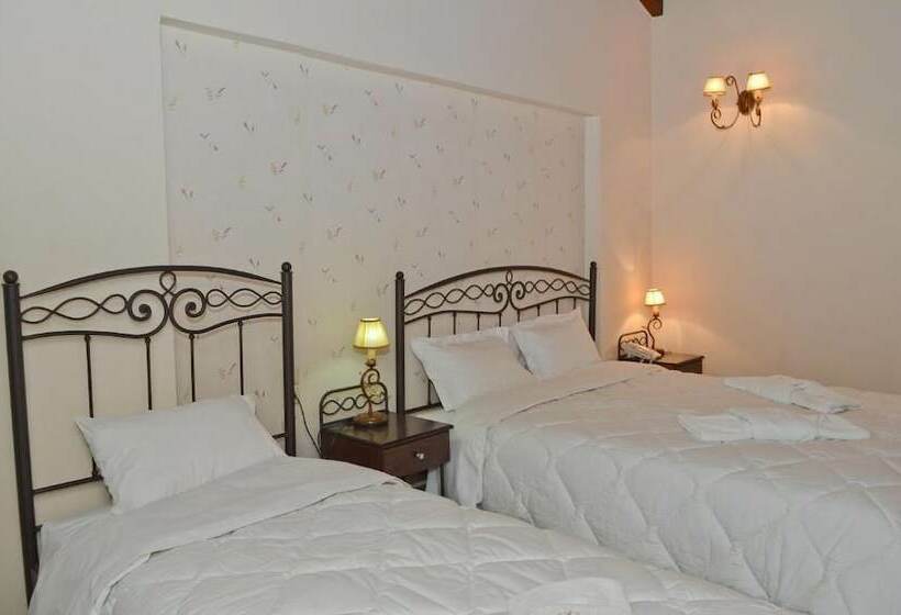 اتاق استاندارد سه نفره, Mikri Archontissa