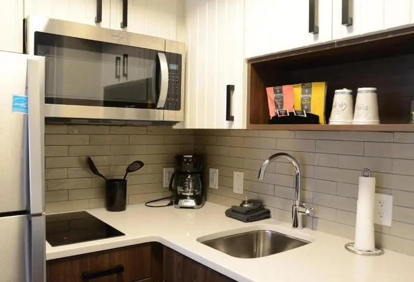 キングサイドベッドのスタンダードワンルーム, Staybridge Suites Nashville Se   Murfreesboro By Ihg