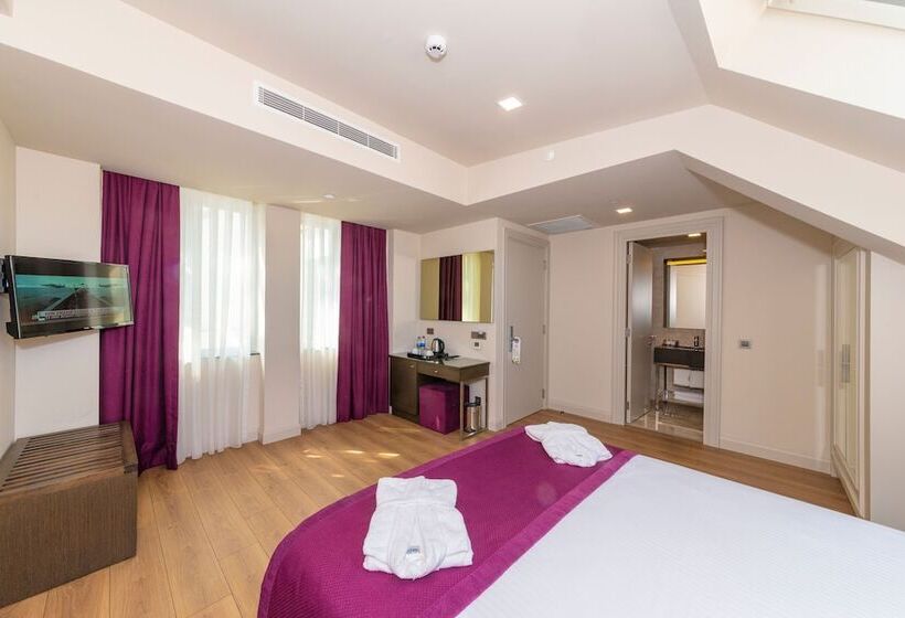 اتاق راحتی با چشم‌انداز دریا, The Hotel Beyaz Saray & Spa   Special Category