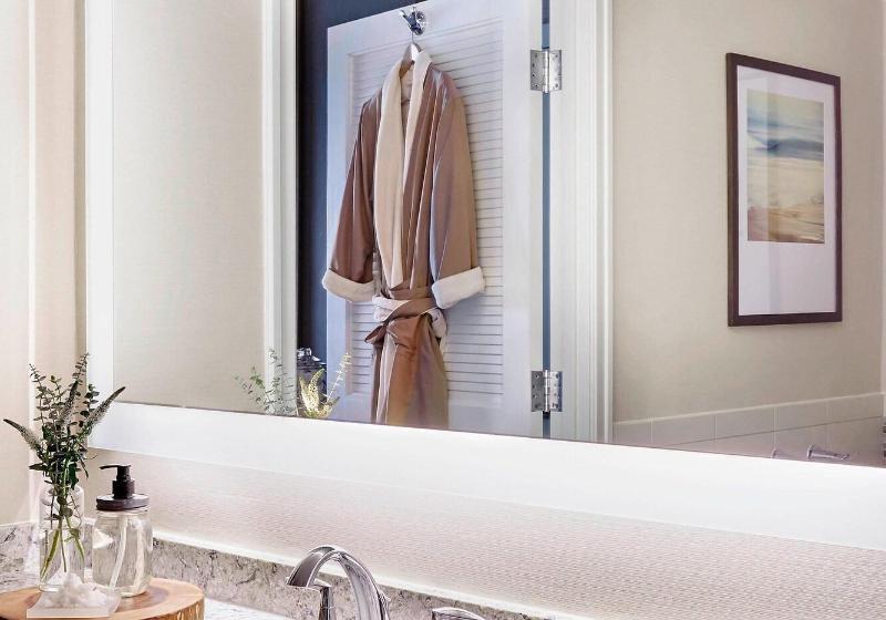 اتاق استاندارد با تخت بزرگ, Coronado Island Marriott Resort & Spa